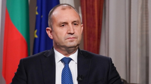 Румен Радев: Министър-председателят превръща 7 милиона българи в заложници на своята параноя