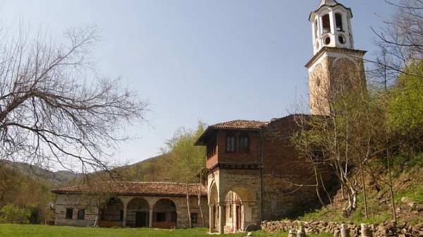 Реставрират манастири и църкви с европари