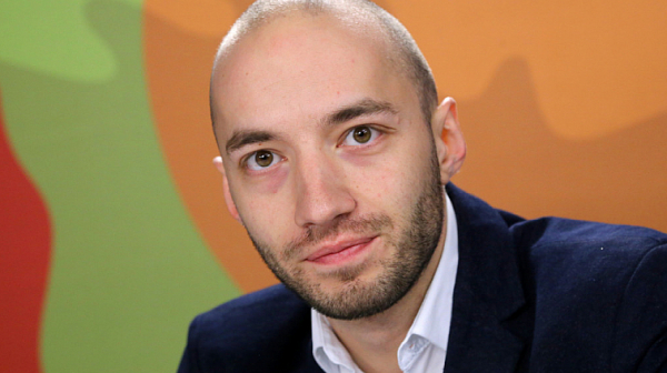 Политологът Димитър Ганев: С даване на жертви има два варианта за правителство