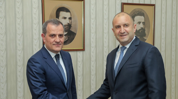 Радев: Сътрудничеството с Азербайджан за енергийна диверсификация е ключово и за България, и за Европа