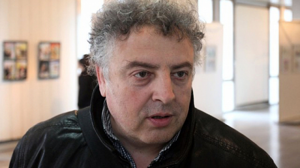 Чавдар Николов иронизира ареста на Борисов: Не може в 21 век да се арестува мафиот в 21 часа!