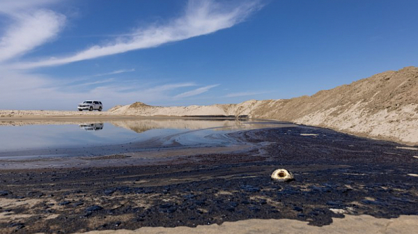 Нефтен разлив край Южна Калифорния може да се превърне в екокатастрофа