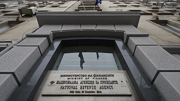 Рекорд по спекула: Фризьорски салон в Бургас вдигнал цената за боядисване с 291%