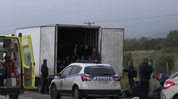 Хладилният камион с мигранти в Гърция е с българска регистрация