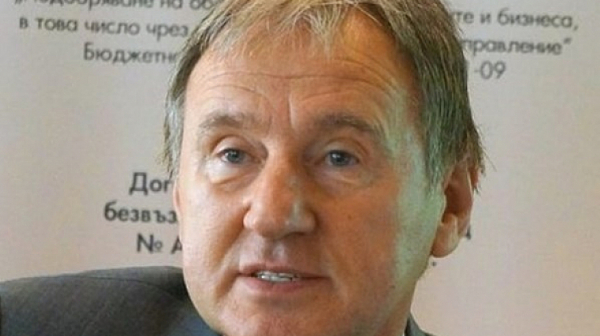 Бившият шеф на комисията по хазарта Огнемир Митев остава в ареста