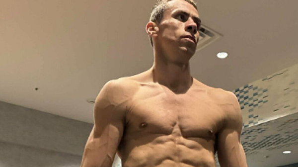 Нокаутираха българската звезда в кикбокса Копривленски в Токио