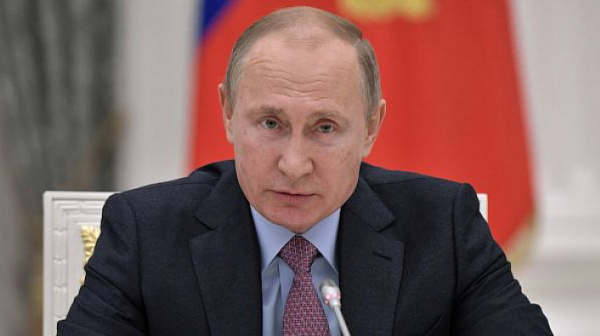 Путин  отрича да има общо с кризата на границата на Беларус с Полша