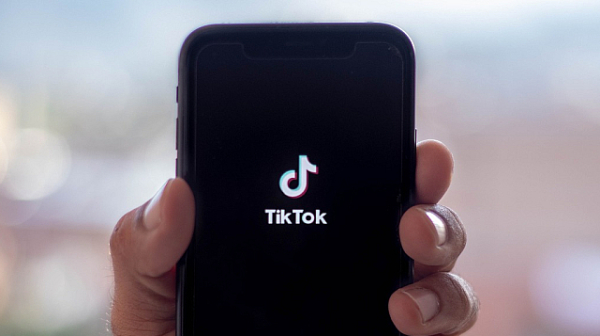 Американски щати съдят TikTok за вреда върху психичното здраве на младежите