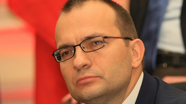 Мартин Димитров пред Фрог: Министерството на финансите крие колко пари са върнати за КТБ, замитат се следите