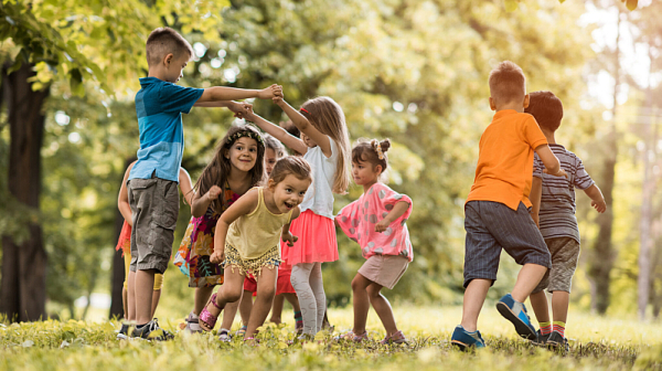 Родителите получават летен бонус – законово право на гъвкаво работно време
