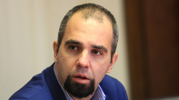 Първан Симеонов: Свалянето на  Минчев беше демонстрация, която се оказа автогол