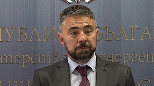 Министър Живков: С плавен преход ”Марица Изток” ще премине на газ