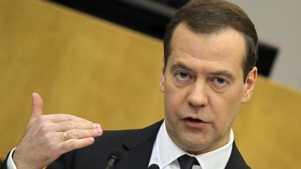 Медведев: Приятно ползване на скъп газ, Европа