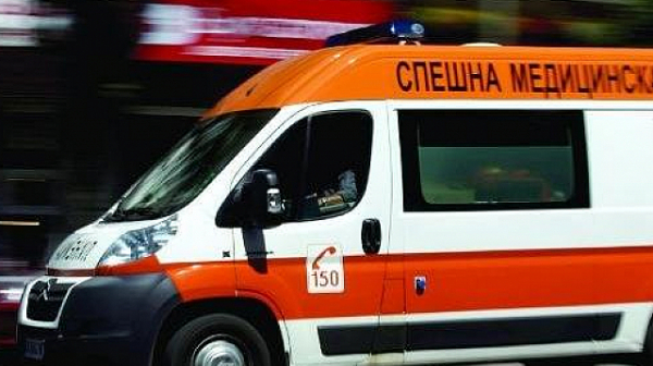 Двама мъже са загинали при тежка катастрофа на Подбалканския път