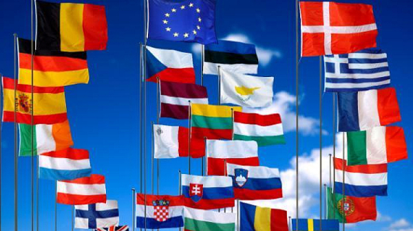 Какви празници почитаме още на 1 ноември?