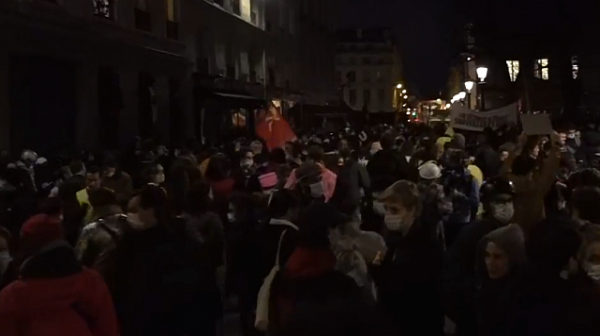Парижани протестират срещу законопроекта за глобална сигурност /видео/