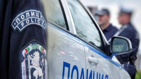 Закопчаха 11 души при полицейска спецакция в Русенско