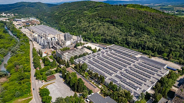 13 сигнала за ден, а РИОСВ не открива нищо при проверката на Кроношпан