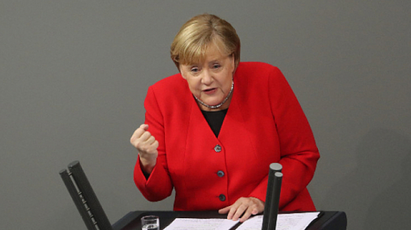 Отменя се изборът на наследник на Меркел