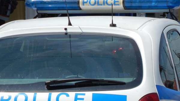 Шофьор нападна полицай с нож в Силистра. Друг полицай го простреля