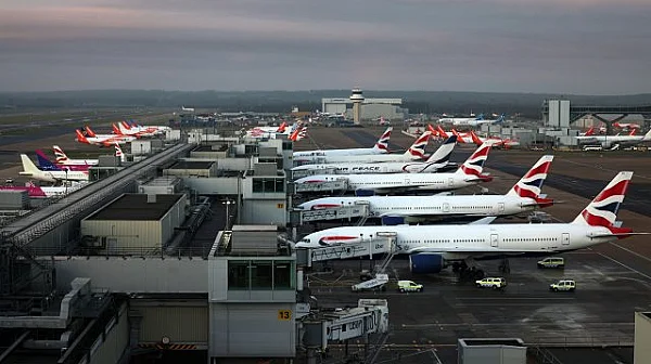 Лондон затяга правилата за пътуване. Какво трябва да знаем, ако ще летим до острова?