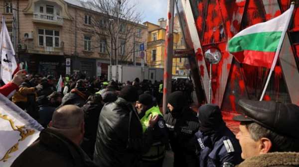 Сарафов ще иска два имунитета след протеста на 