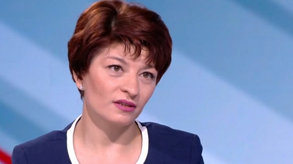 Десислава Атанасова: БСП да се извини за декларацията на Валери Жаблянов
