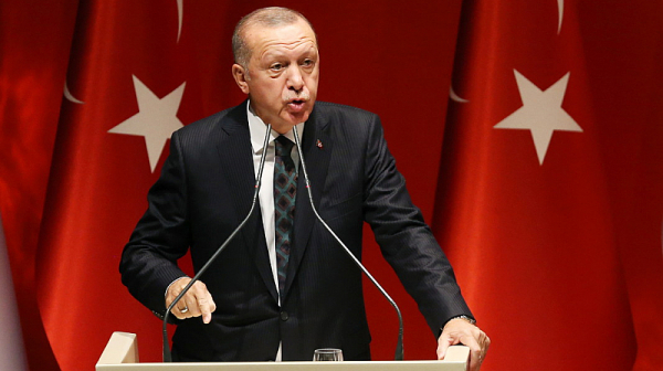 Ердоган съди лидера на най-голямата опозиционна сила за 1 млн. лири