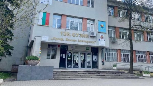 Бивш директор на 138-о училище с коментар за камерите в тоалетните