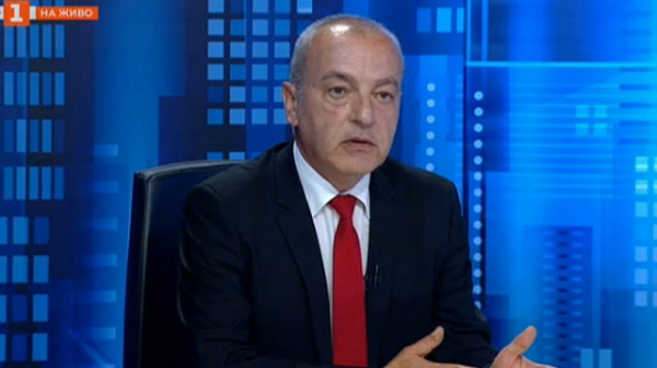 Министър Донев: Актуализацията на трите закона в НС приличаше на предизборна кампания