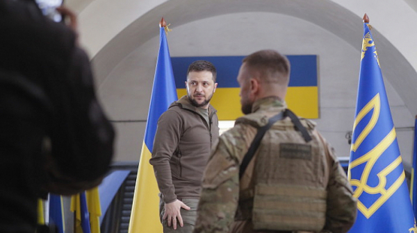 Ключови смени в Украйна: Генерал и полицаи стават губернатори на три прифронтови   области