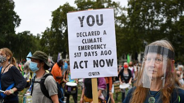 680 души са арестувани на протестите на еко активисти в Лондон