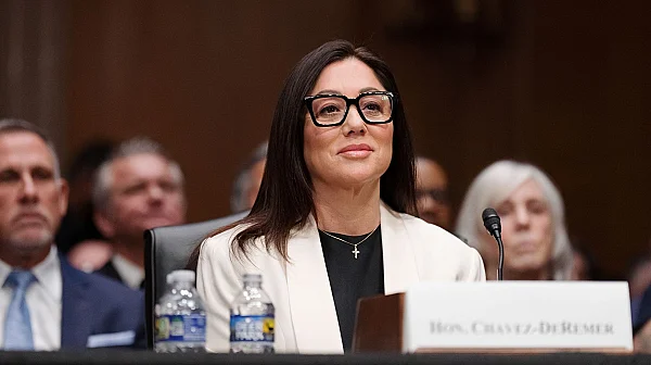 Оставка в кабинета на Тръмп, министър под разследване за скандали