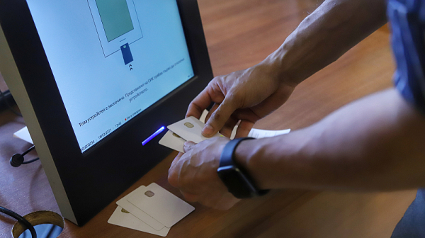 Машини за гласуване ще има във всички секции с над 300 избиратели
