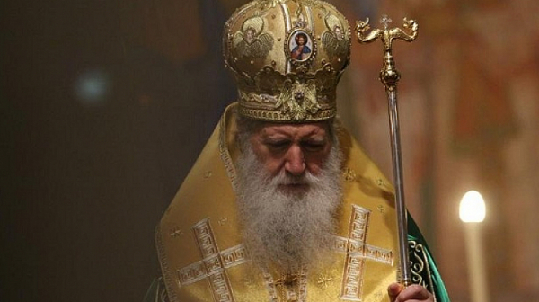 Патриарх Неофит чества своя имен ден в уединение заради пандемията
