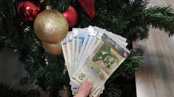 Решено: отпускат 120 лв. коледна добавка за най-бедните пенсионери