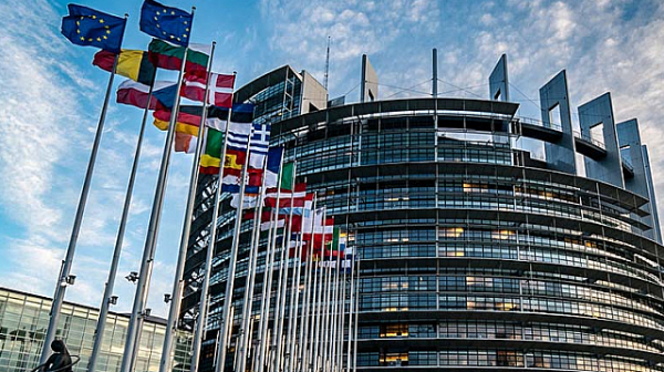 Европарламентът изпраща мисия в България заради корупцията