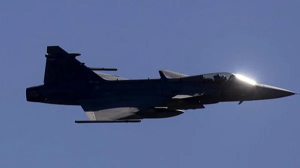 Швеция изпраща изтребители в Гренландия