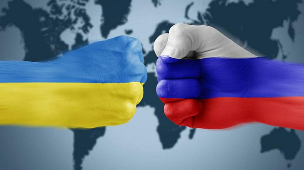 Преговори без лидери: Русия и Украйна се връщат към диалога в Турция