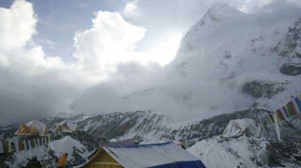 Непал спря достъпа до Еверест заради Ковид-19