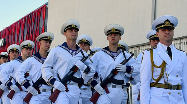 Празнуват моряците от българските ВМС