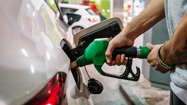 Цената на бензина тръгна нагоре