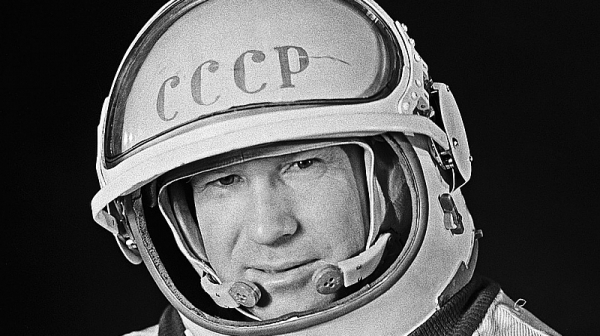 Напусна ни Алексей Леонов, първият човек, излязъл в открития Космос