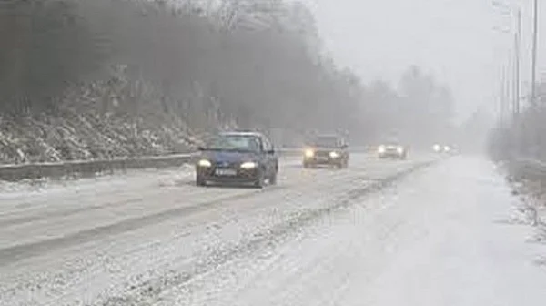 Затвориха прохода „Предела“ за тежкотоварни автомобили. Десетки сигнали за проблеми в София