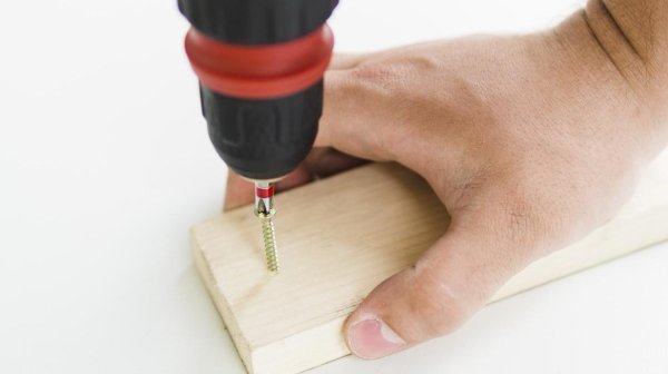 Как да изберем качествен винтоверт