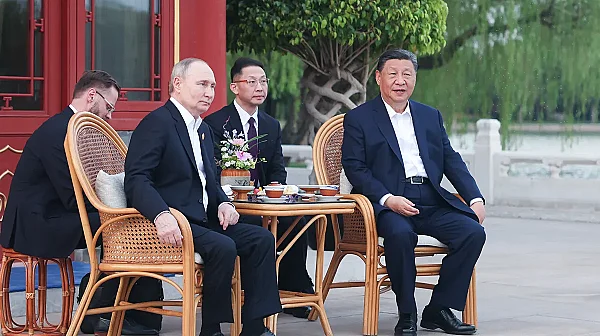 В търсене на подкрепа: Путин пристигна в Пекин