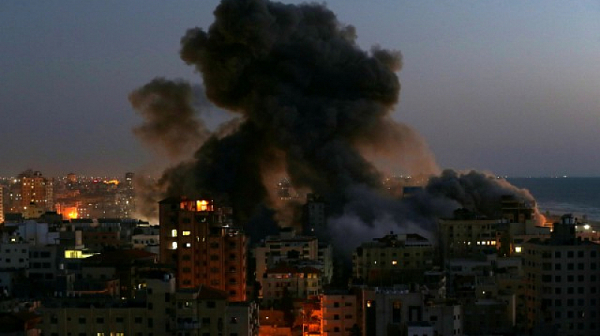 Гутериш успя: ООН призова за незабавно хуманитарно примирие в Газа. Международната помощ за Израел се топи