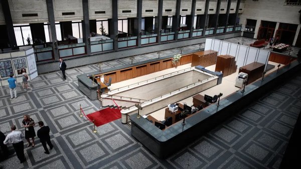 AI може да „уволни“ 200,000 европейски банкови служители до 2030