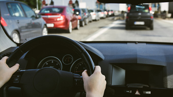 Важно за шофьорите! Поевтиняват глобите без платена винетка или тол такса