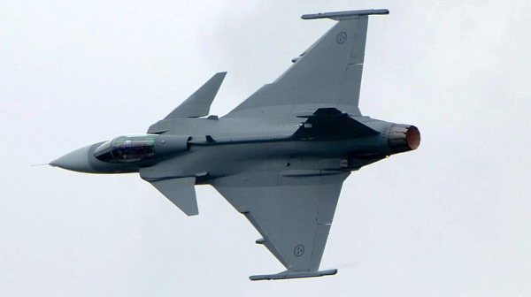 Шведските изтребители Gripen ще изстрелват ракети Taurus с голям обсег